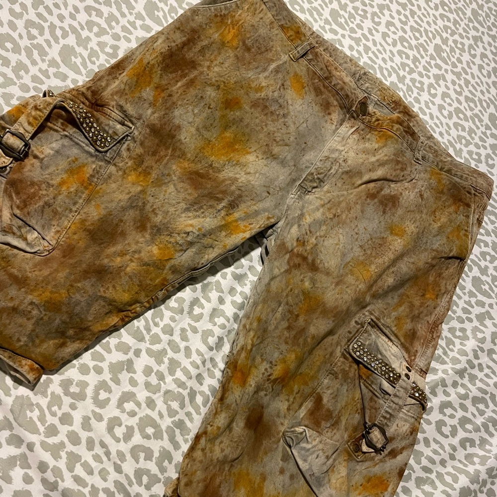 Men’s authentic Robin jean shorts.